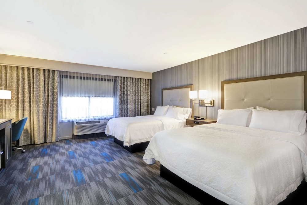 Hampton Inn And Suites Los Angeles Burbank Airport 7/42