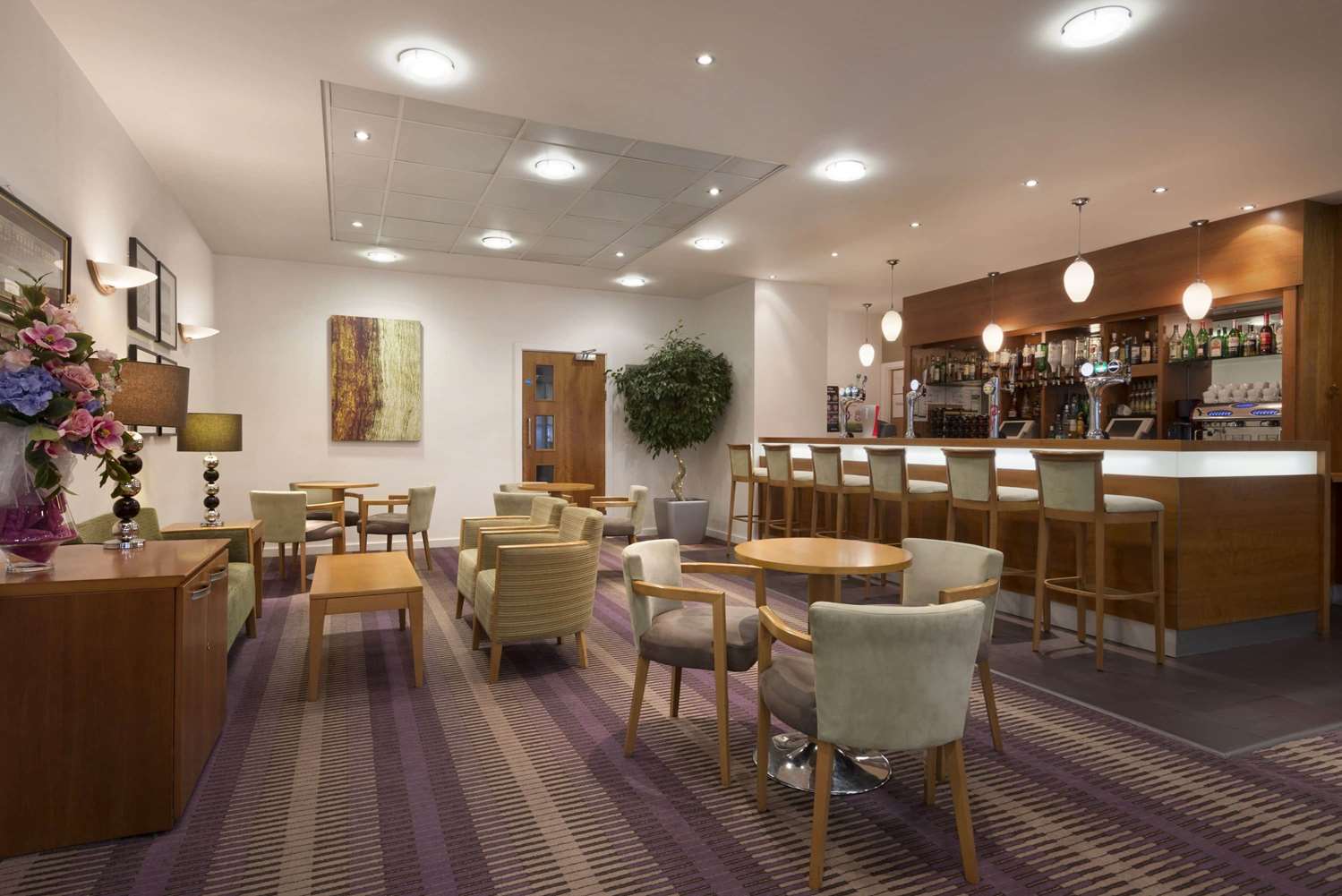 Ramada Plaza by Wyndham Wrexham 6/16