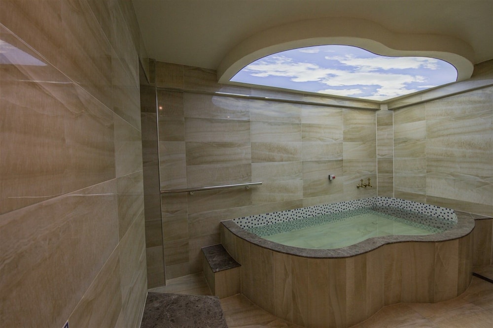 Huzur Thermal Hotel 34/50