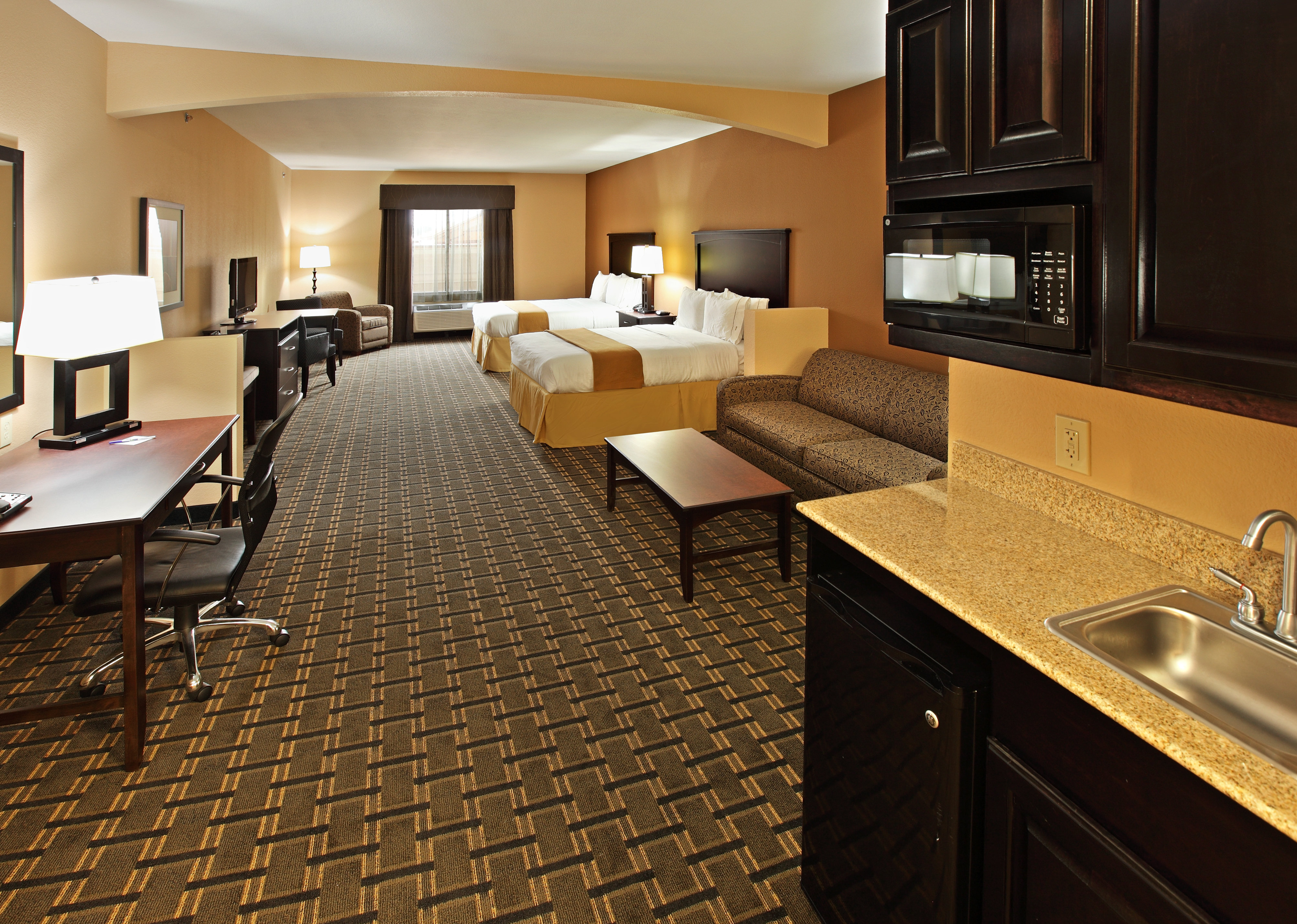 Holiday Inn Express Hotel & Suites Texarkana East 54/54