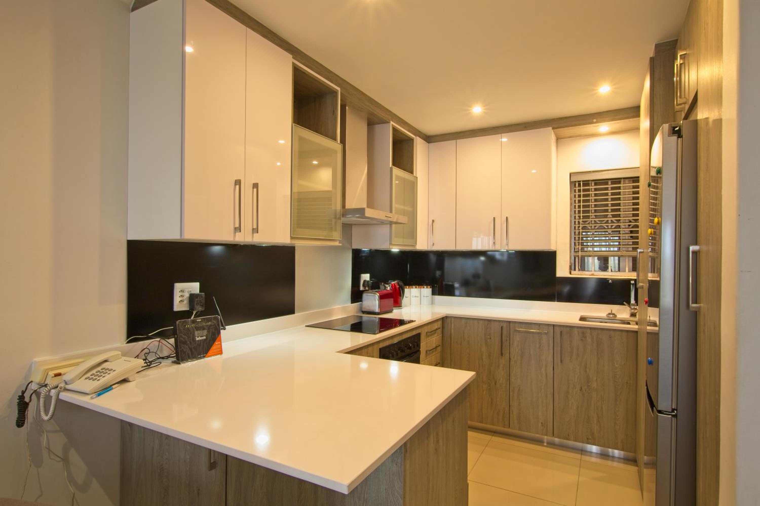Modern Seaview Apartment 10/50