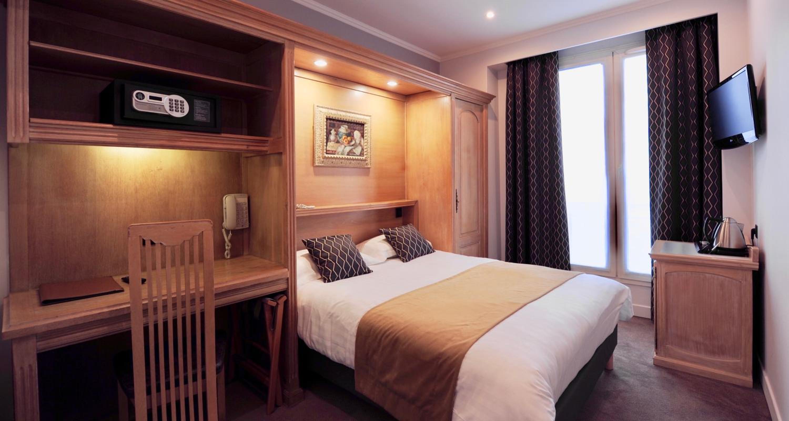 Room, Single