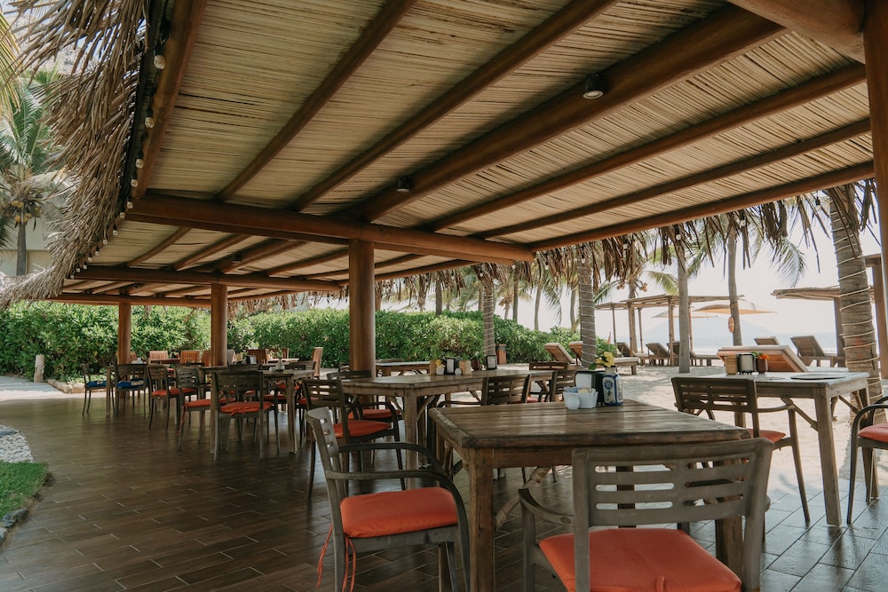 Las Palmas Luxury Villas 33/50