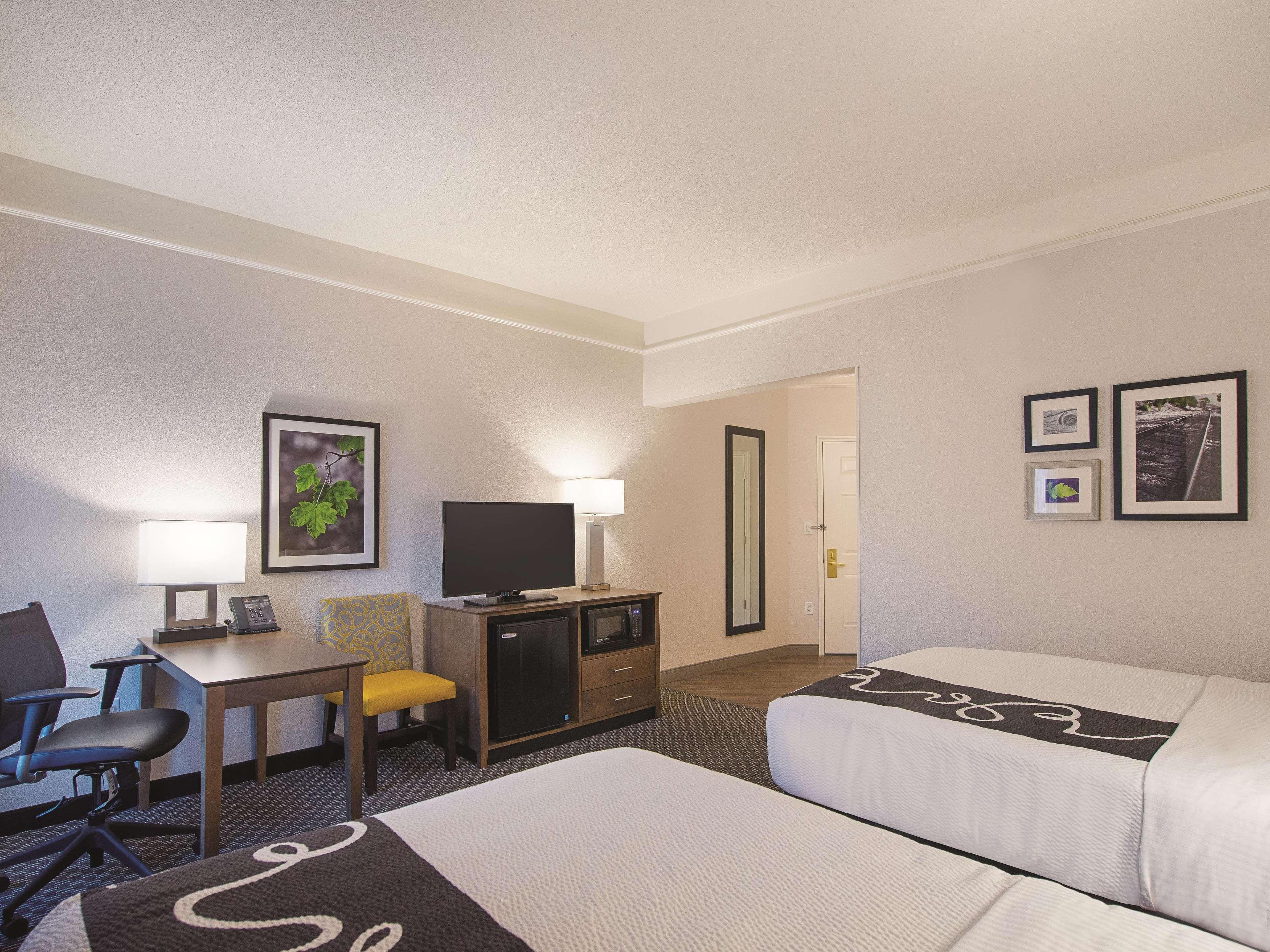 Room, La Quinta Inn Suites Oklahoma City Nw Expwy 4/5