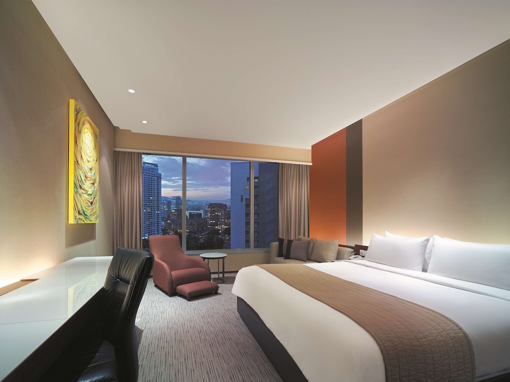 Traders Hotel Kuala Lumpur 12/62