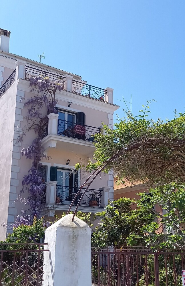 Garitsa bay Apartment 9/50