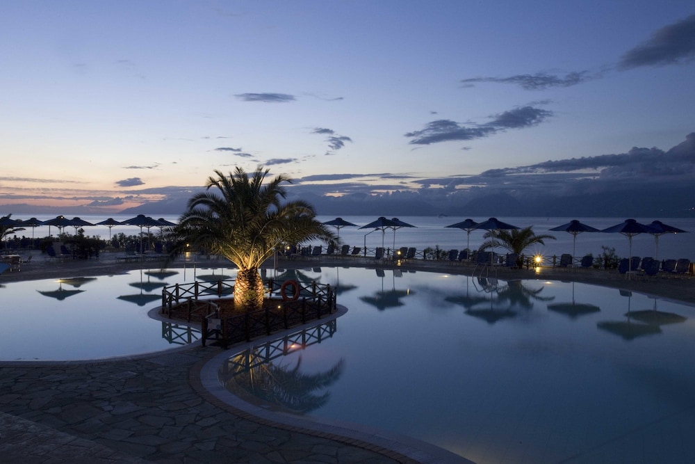 Mareblue Beach Resort 11/74