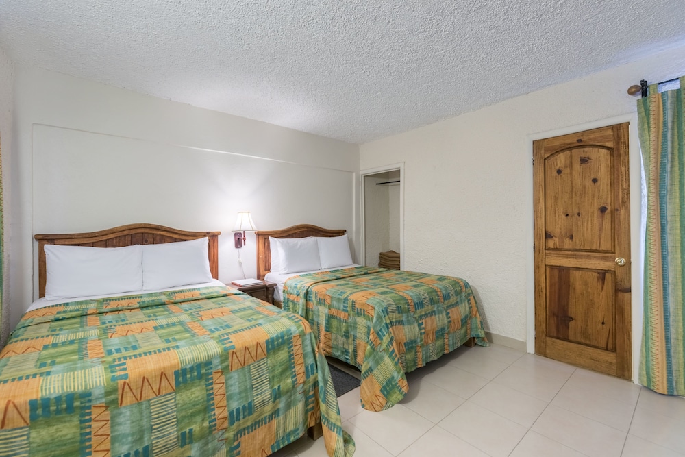 HOTEL ABADIA PLAZA 14/38