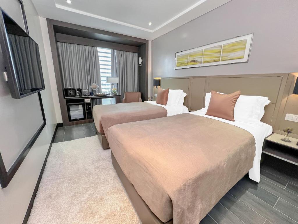 Room, 2 Beds, Near the View