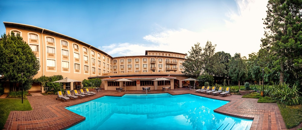 Garden Court Or Tambo International Airport 49/50
