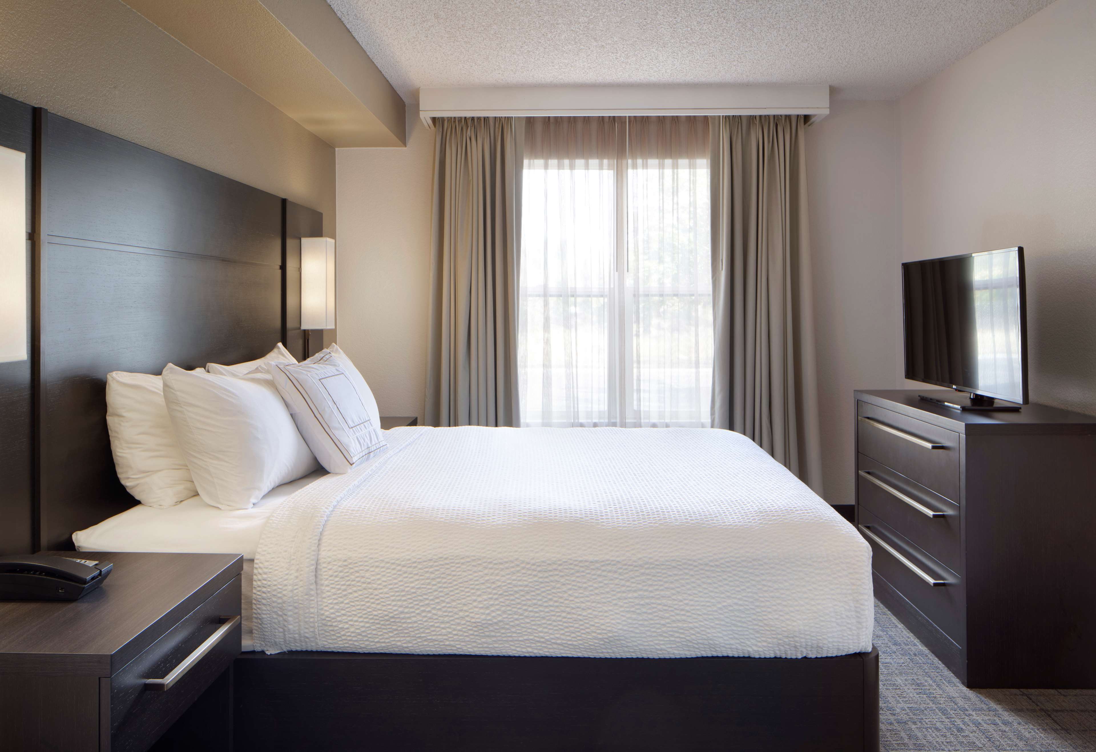 2 BEDROOMS, SUITE, 2 QUEEN BEDS