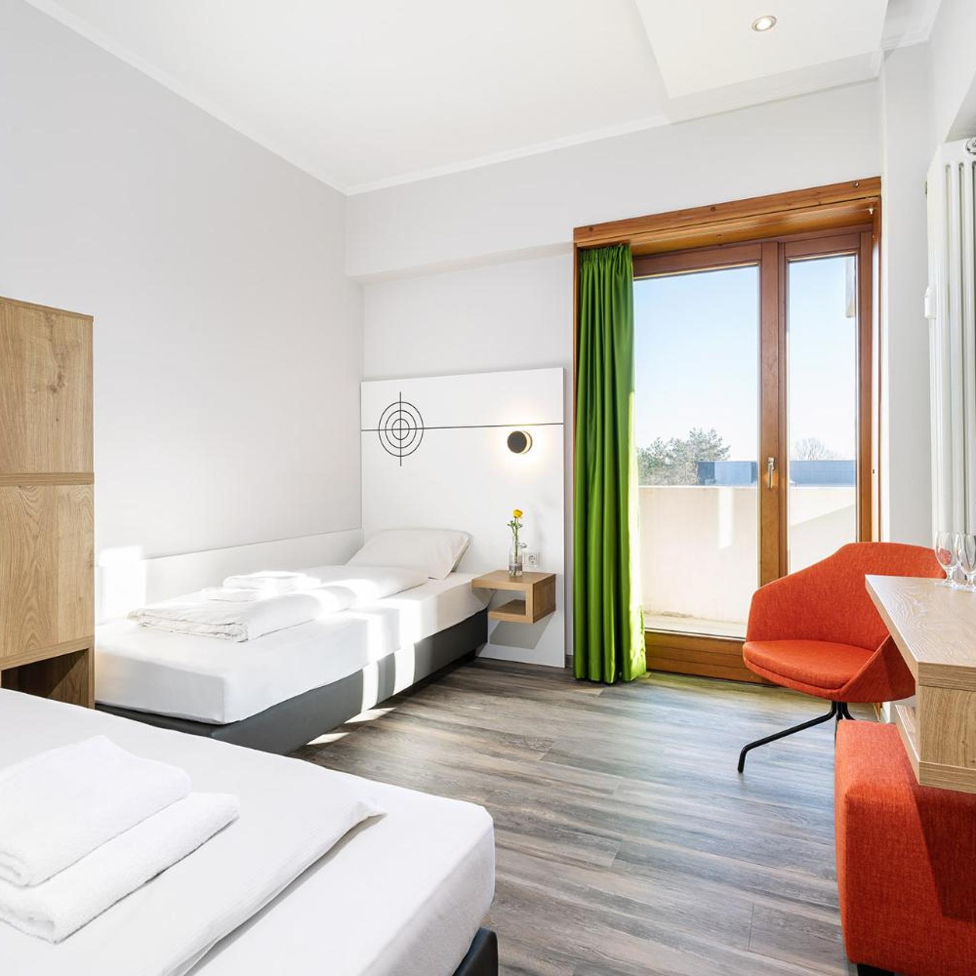 HOTEL OLYMPIA SCHIESSANLAG 10/38
