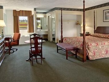 SureStay Studio by Best Western Rowland 25/41