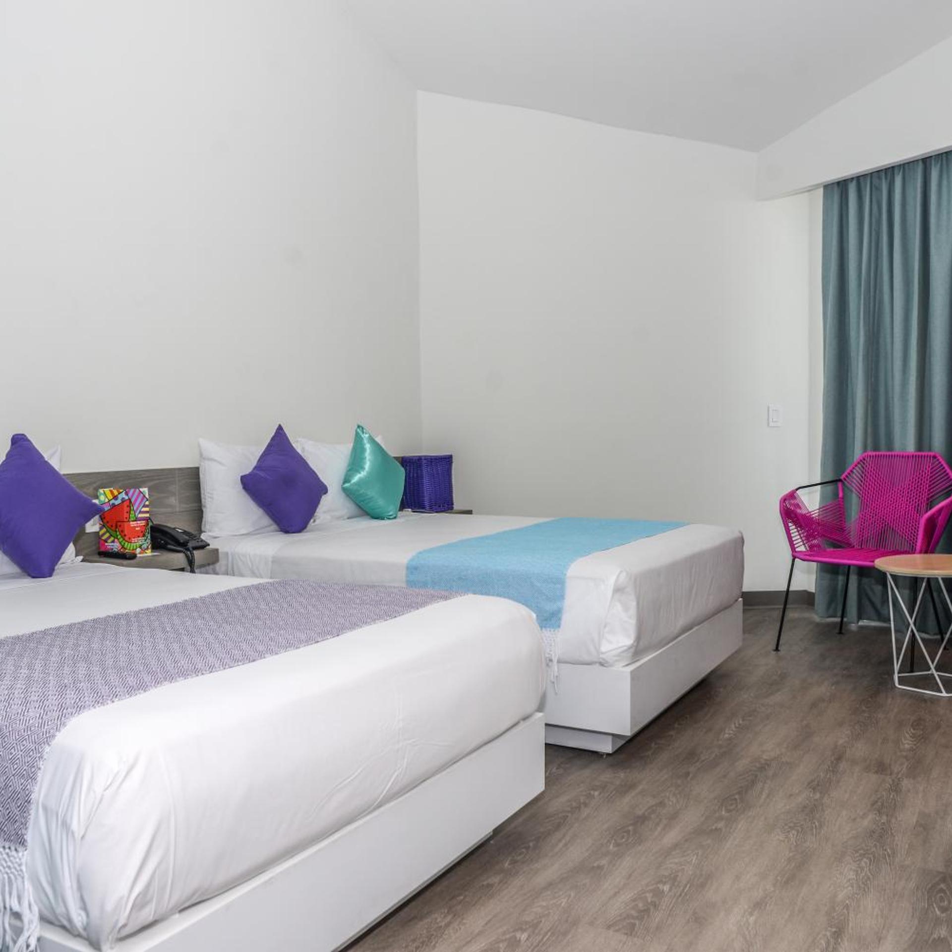 Deluxe, Double Bed, Lateral Side Sea View