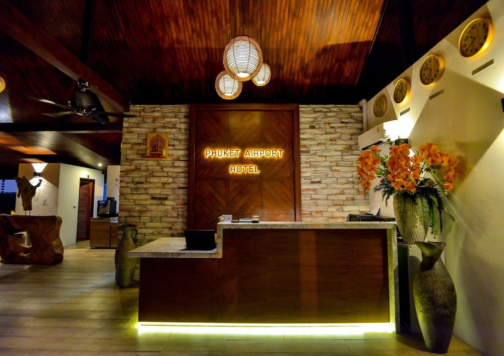 Phuket Airport Hotel 17/74