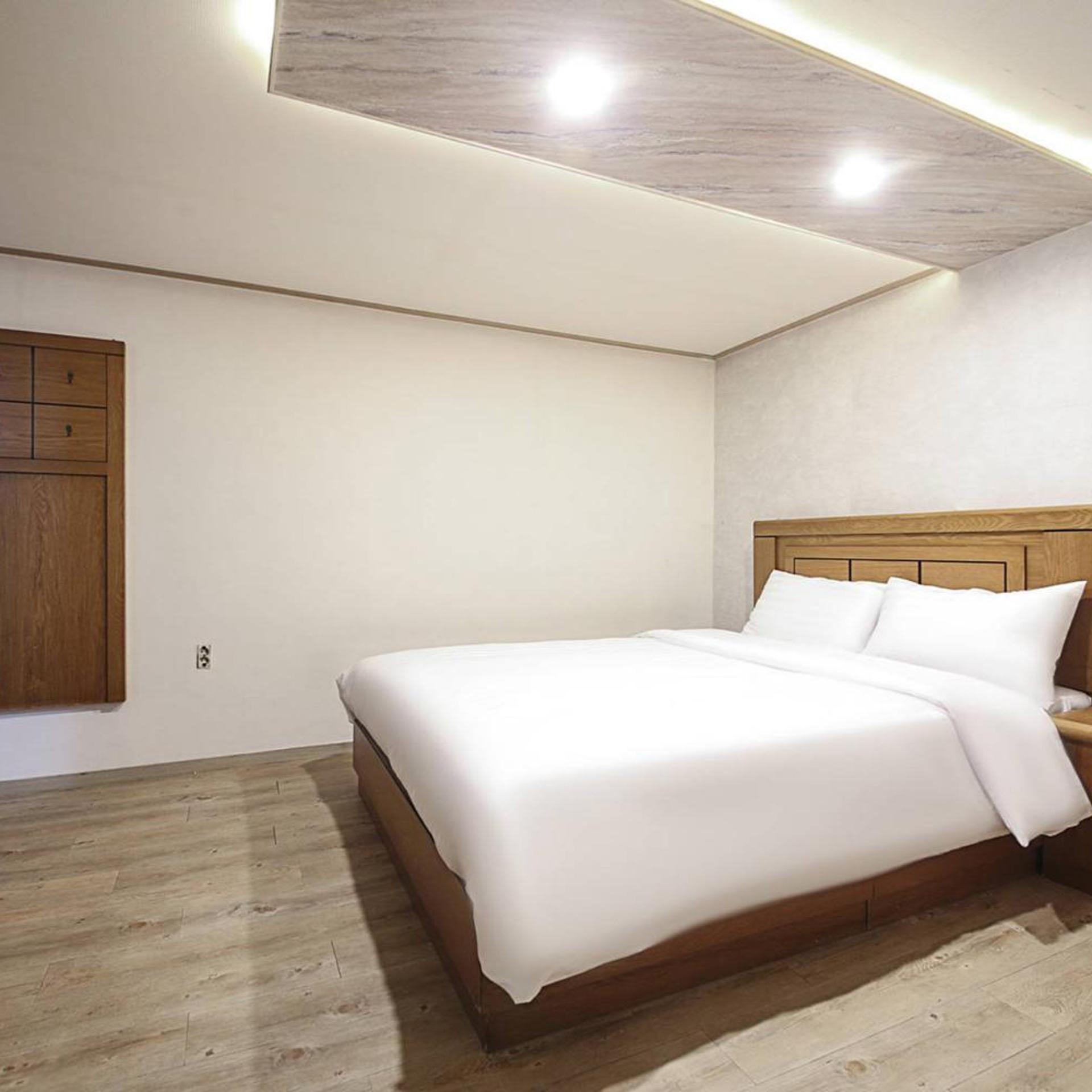 Bobos Hotel 6/31