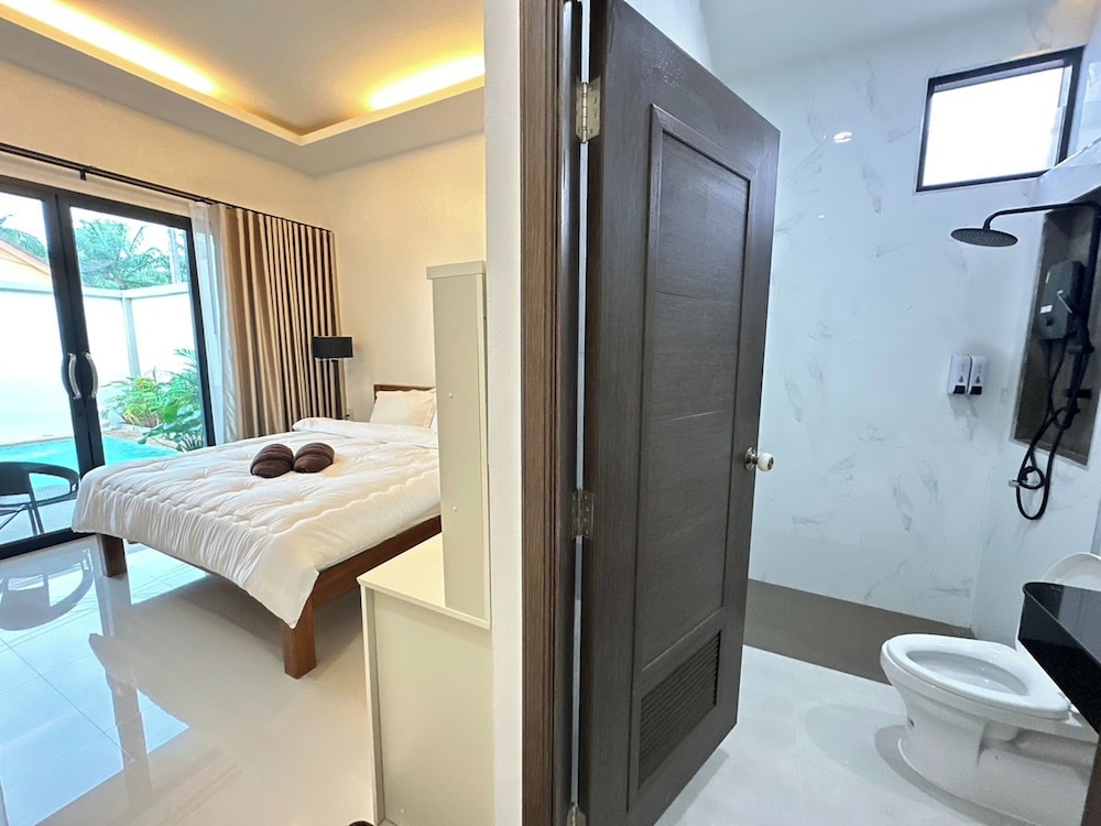 Golden Palm Resort 52/53
