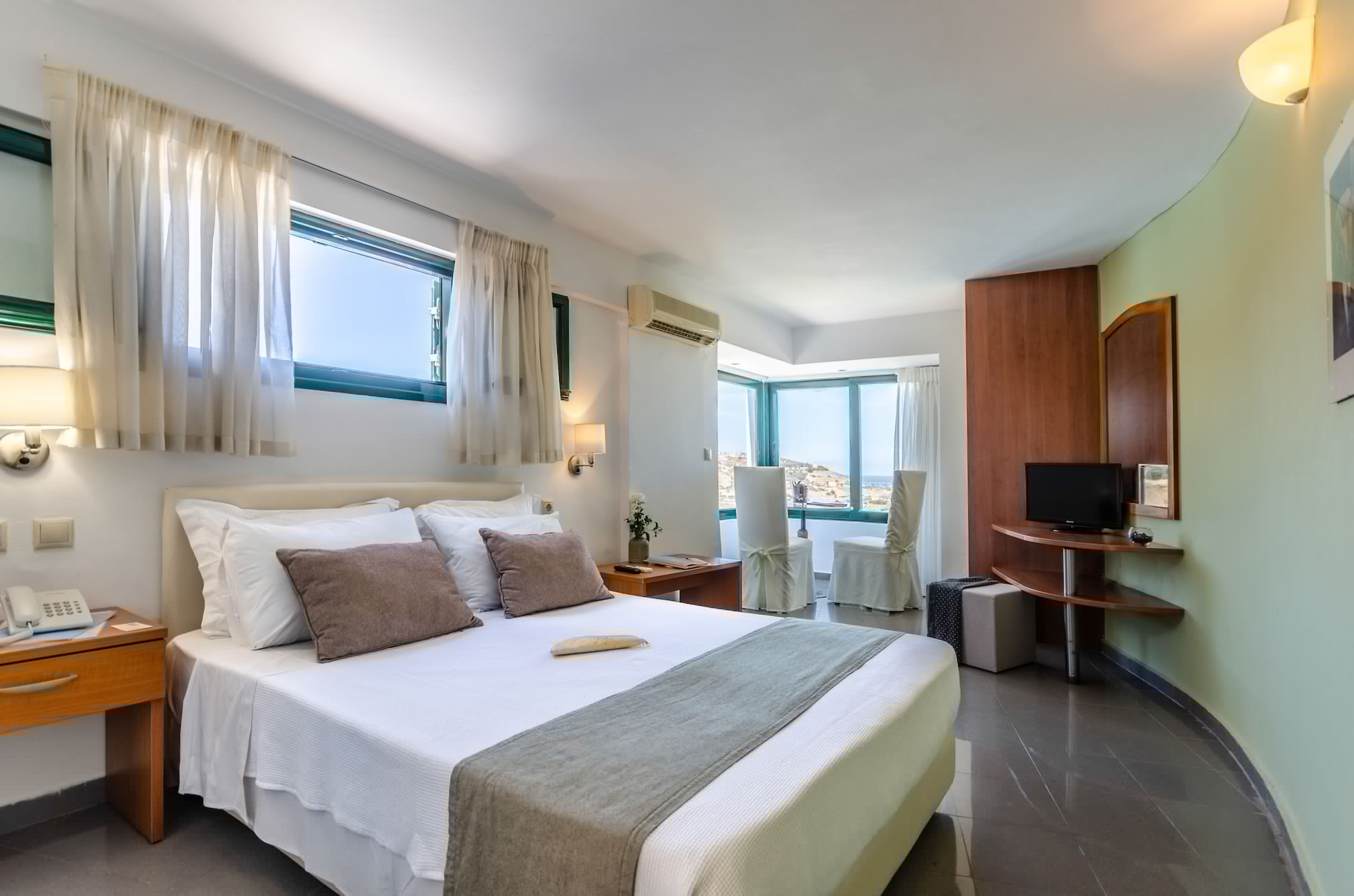 ECONOMY, TWIN BEDS, SEA VIEW