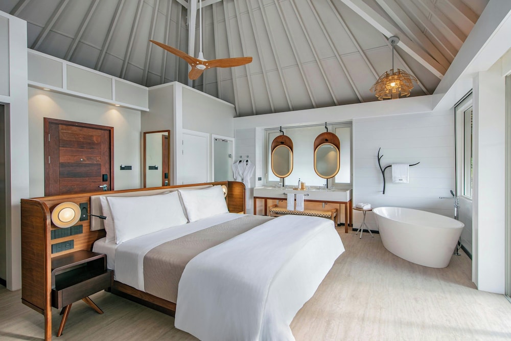 Land, Villa, Bungalow, King Bed, Lagoon View