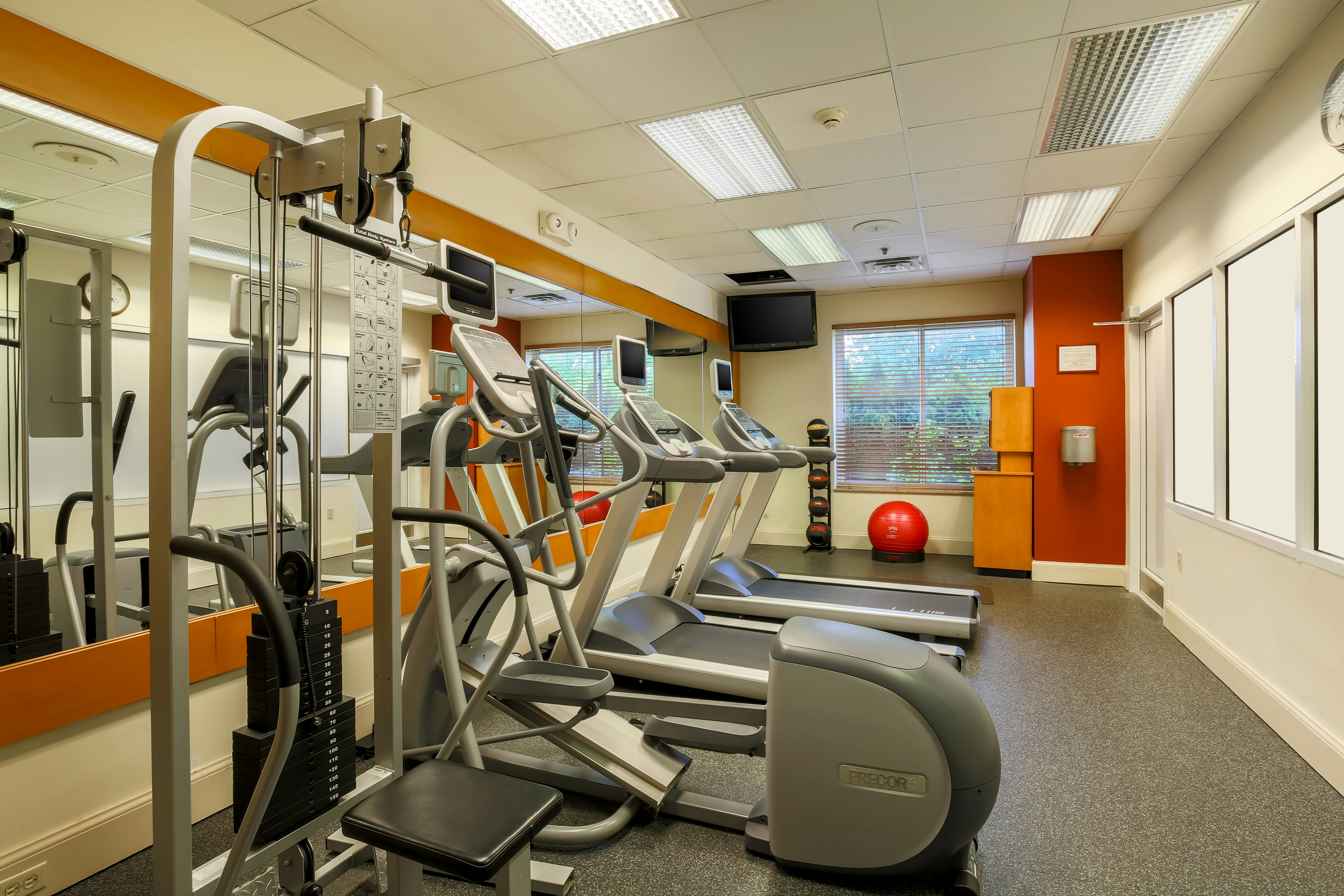 Hilton Garden Inn Nanuet 17/39
