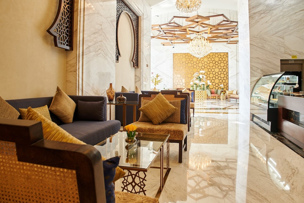 Carlton Dubai Creek 13/21