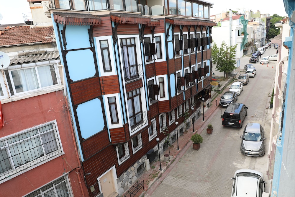 Sea House Suites 3/50