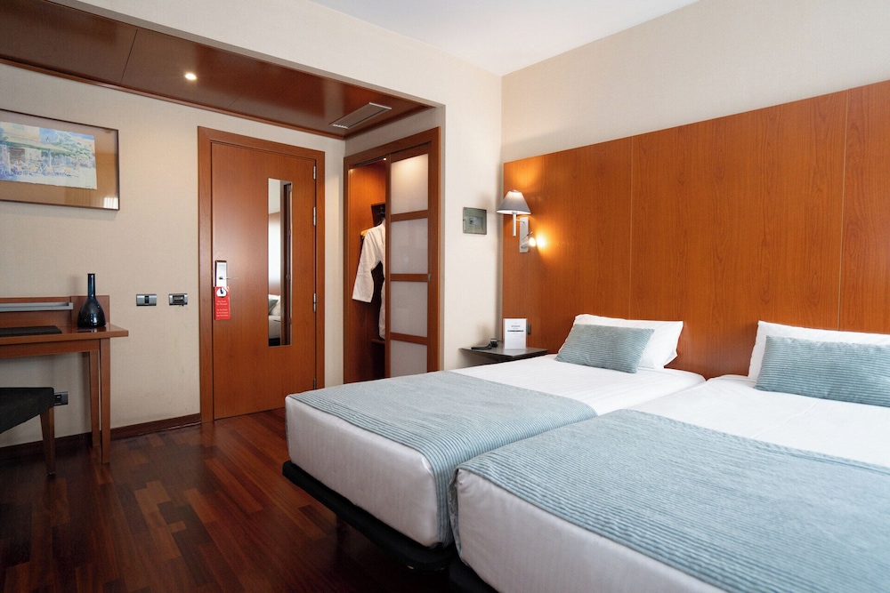 Hotel Ciutat Martorell 18/60