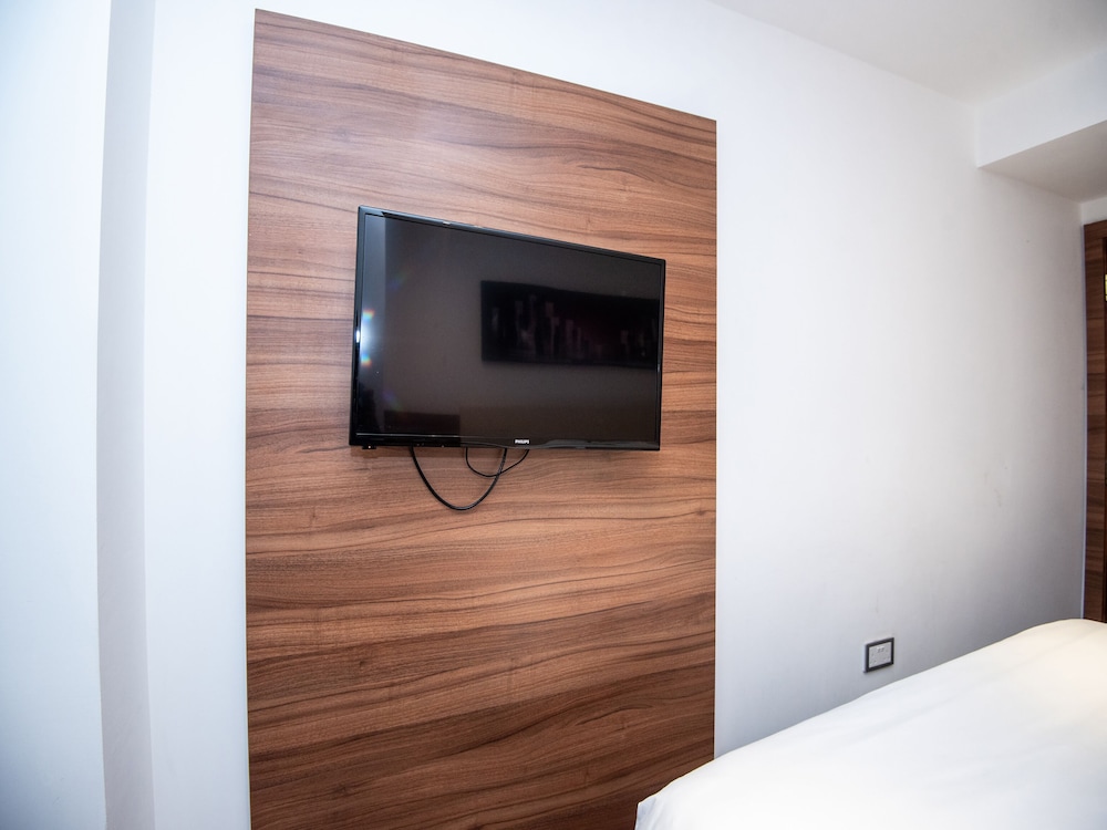 Livin Serviced Apartments 34/68