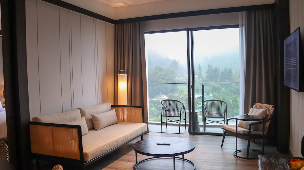 Grand Aston Puncak Hotel and Resort 23/50
