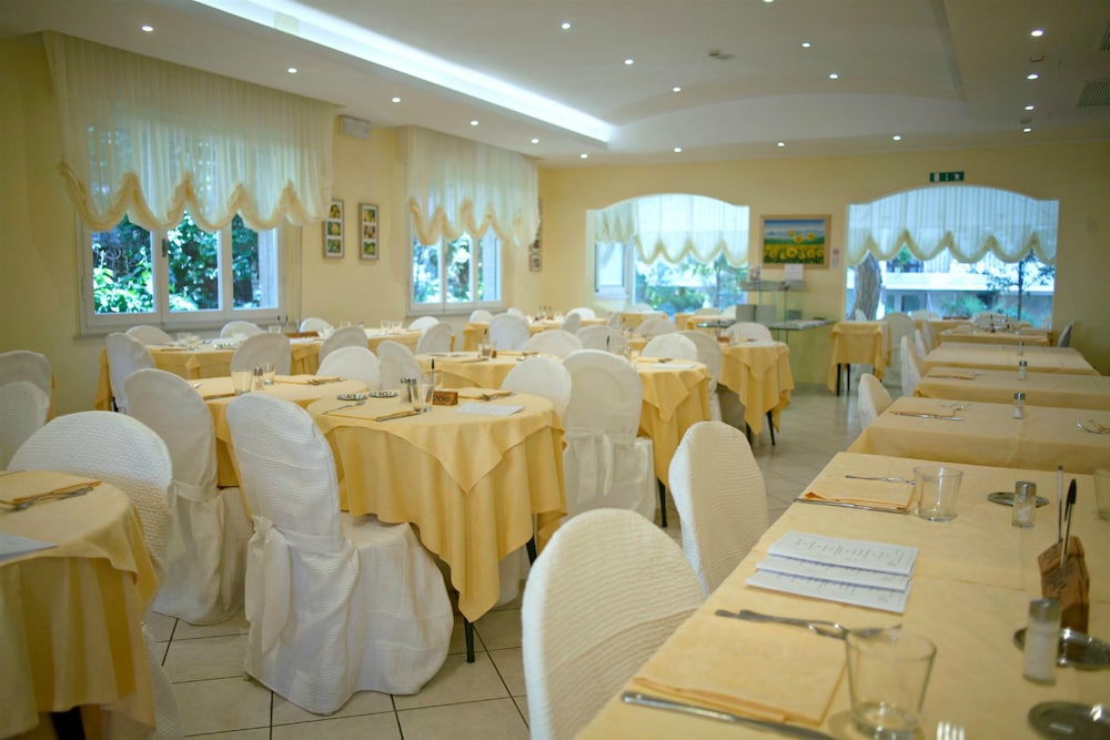 Hotel Cannes 23/37