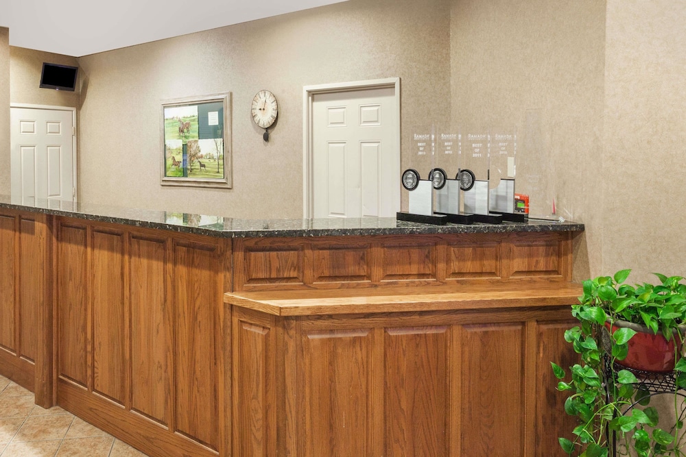 Comfort Inn and Suites Shelbyville KY 9/50
