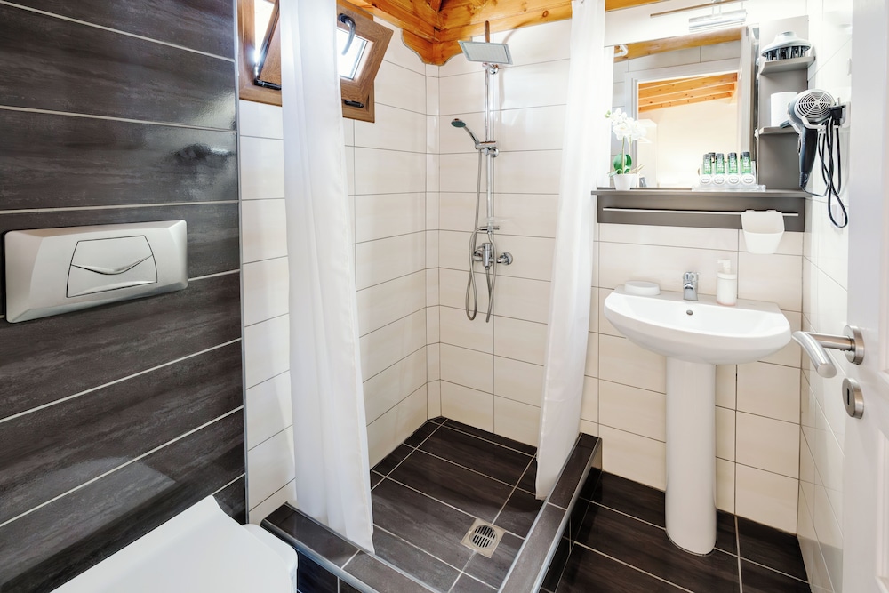 Pansion Athos Guesthouse 41/43