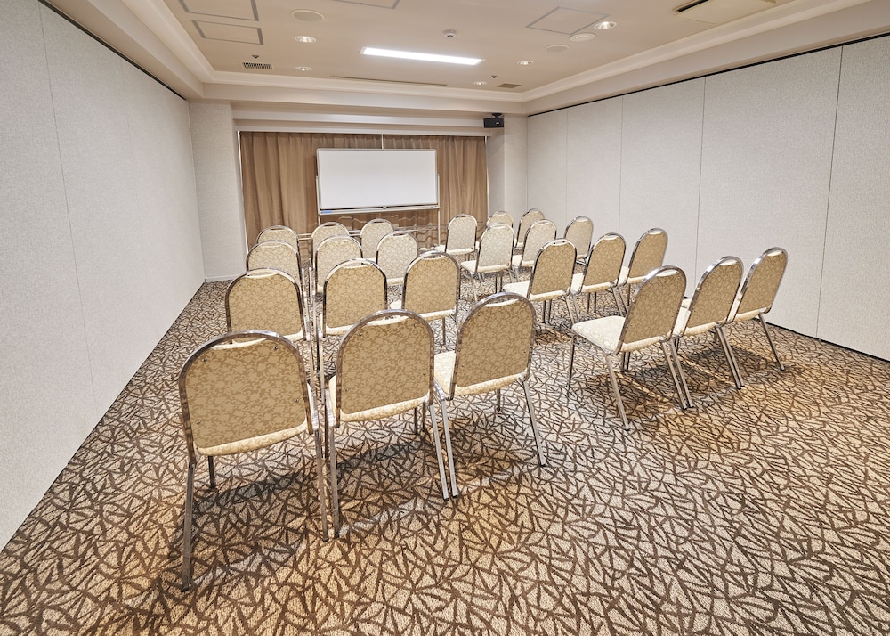 Hotel Consort Shin-Osaka 38/50
