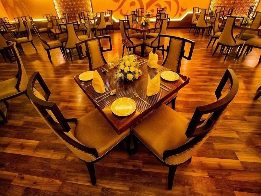 Muza hotels at eskay resorts (ex The E-Hotel) 68/74