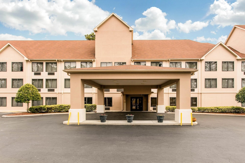 Spark by Hilton Wilmington 3/28