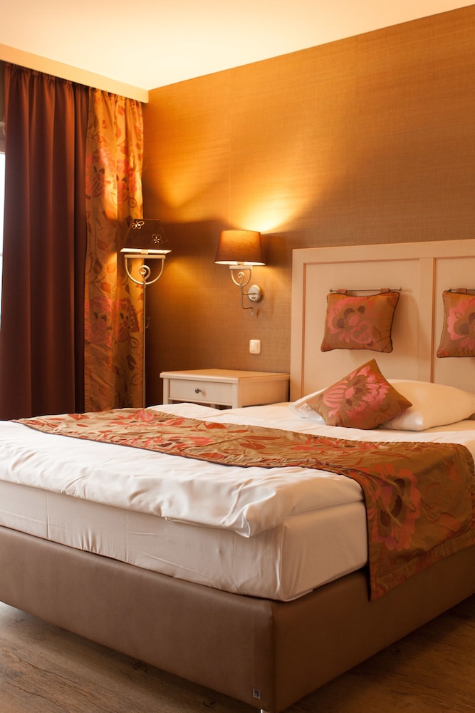 Hotel Ampervilla 13/46