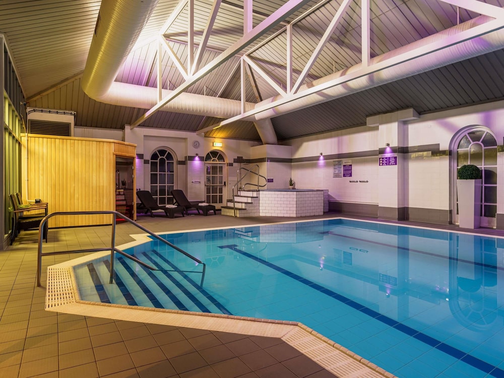 Mercure Southgate Hotel 23/49
