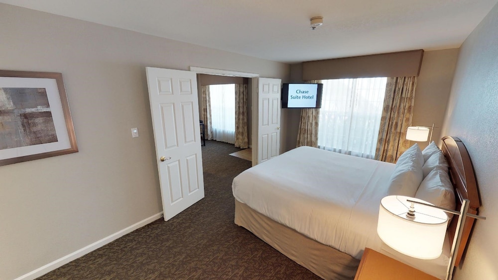 Chase Suite Hotel Brea 16/55