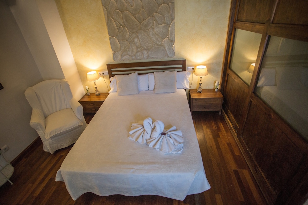 EXTRA, DOUBLE BED