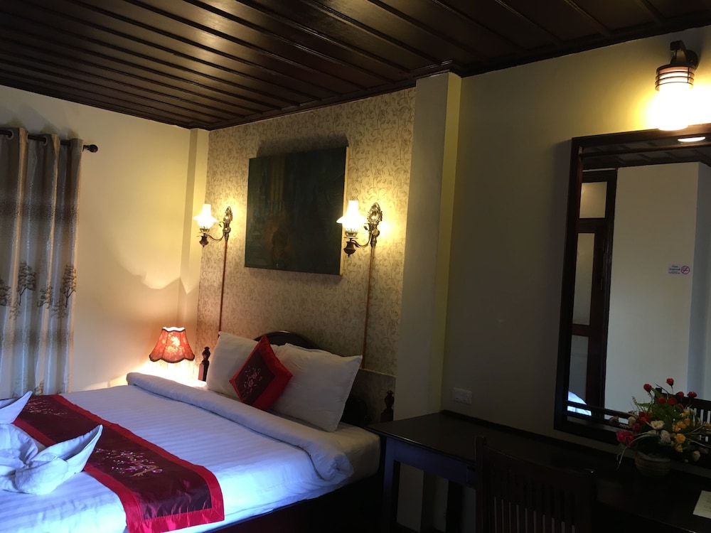 Villa Phathana 10/21