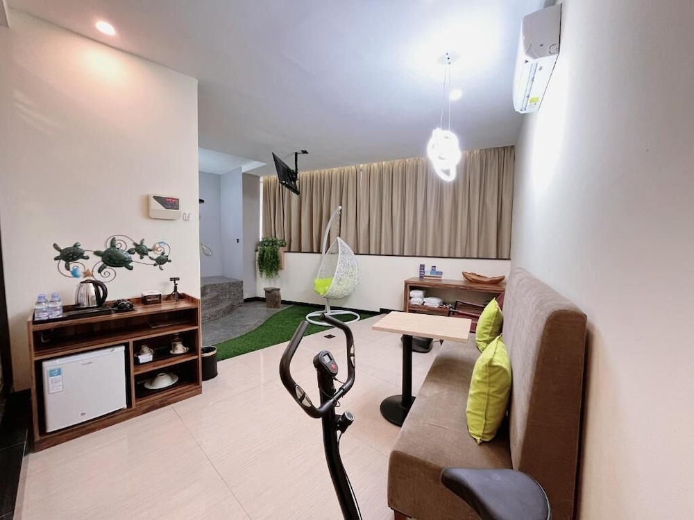 Oak Tree Urban Jakarta 50/71