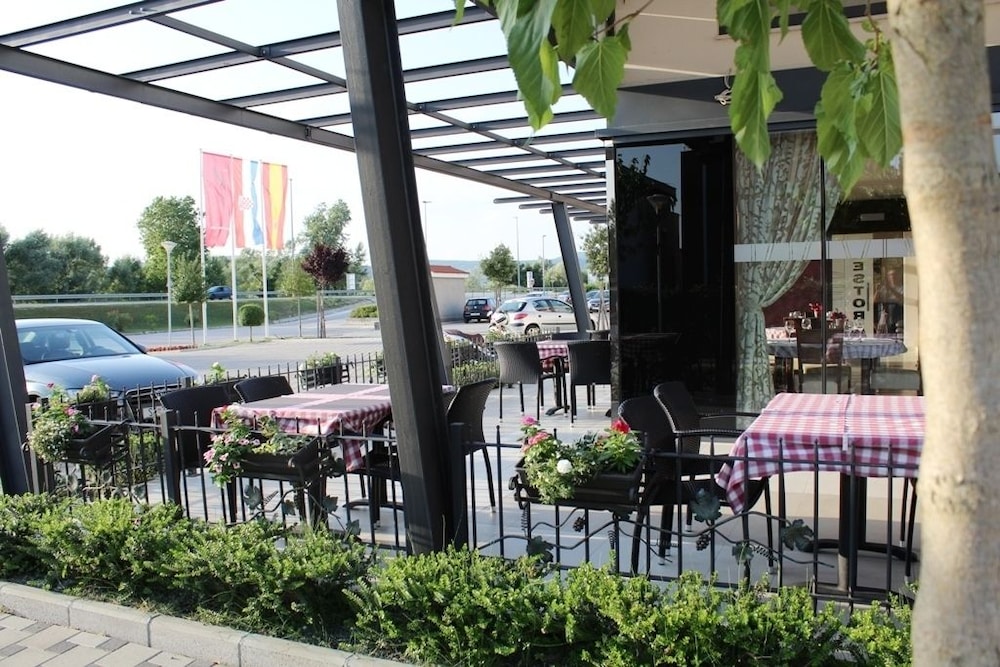 Hotel Narenta 17/19