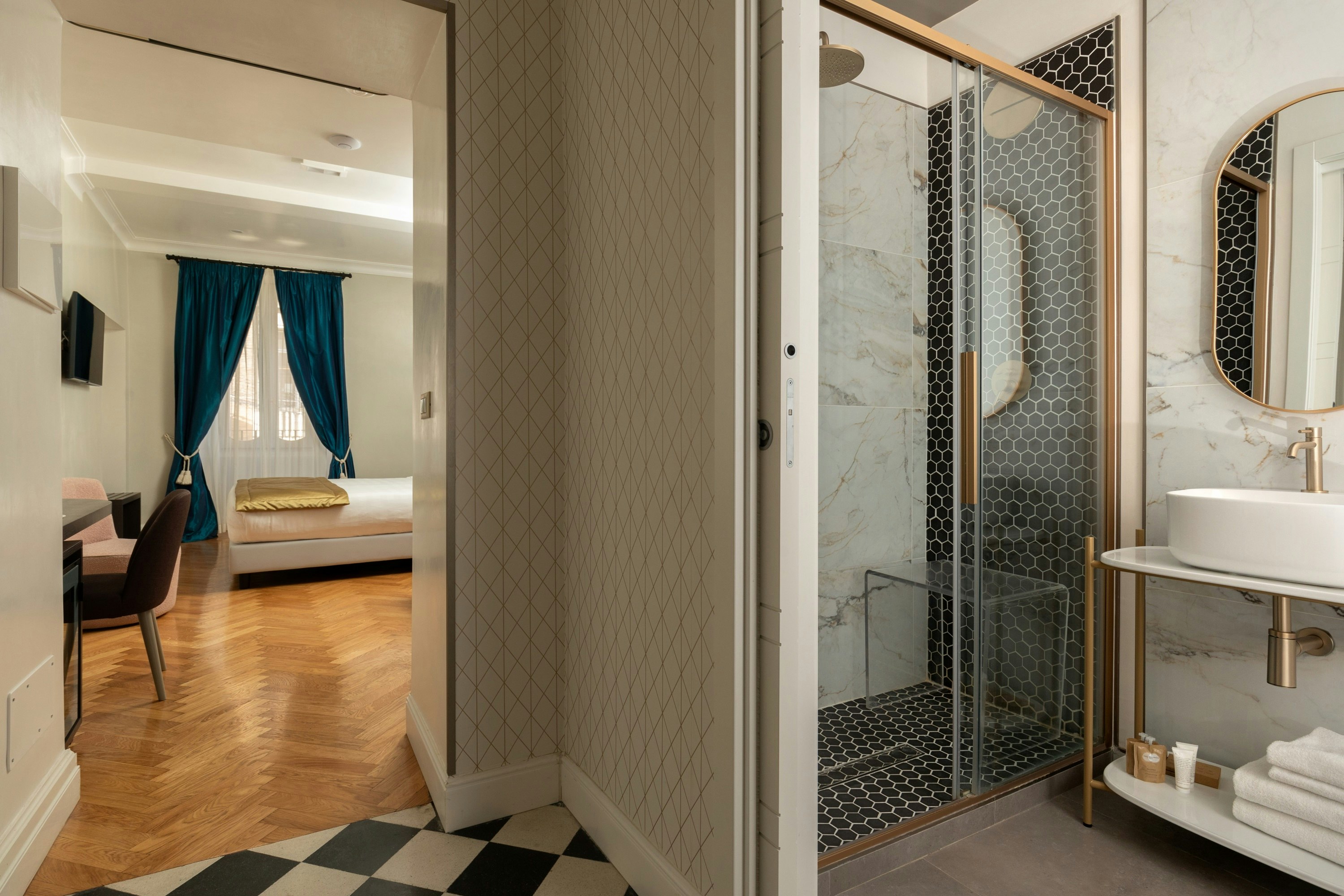 Mozart Hotel Rome 66/67