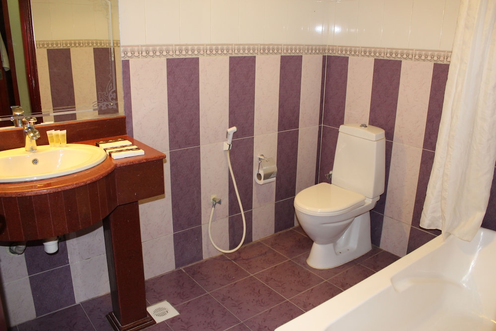 Al Jabal Hotel 33/34