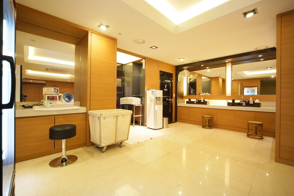 Benikea Hotel Bizinn (ex Hotel Bizinn) 6/50