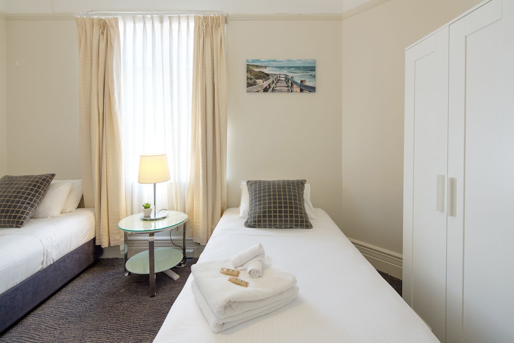 Neutral Bay Lodge 6/35