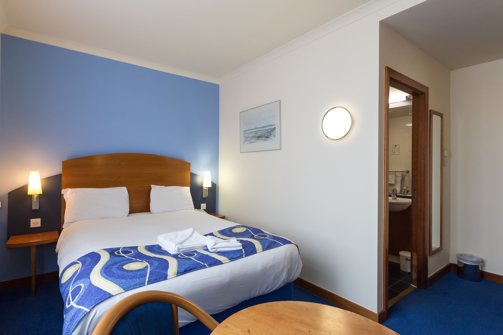 غرفة مفردة بسرير كوين، London Wembley International Hotel 3/4