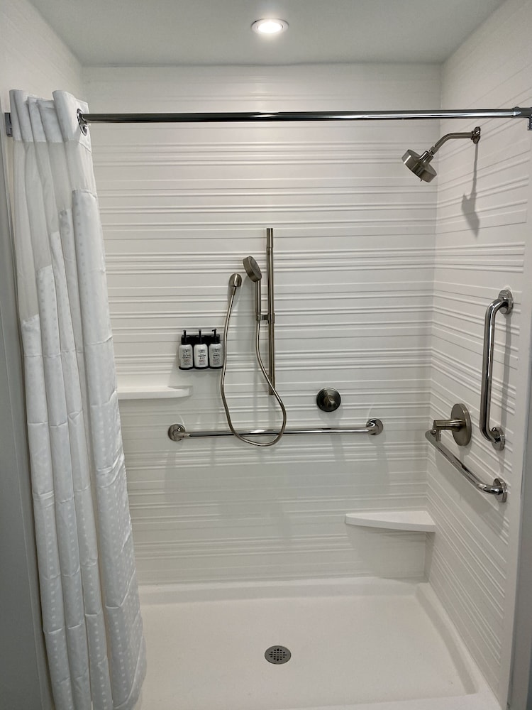 Avid Hotels Beaumont 19/48