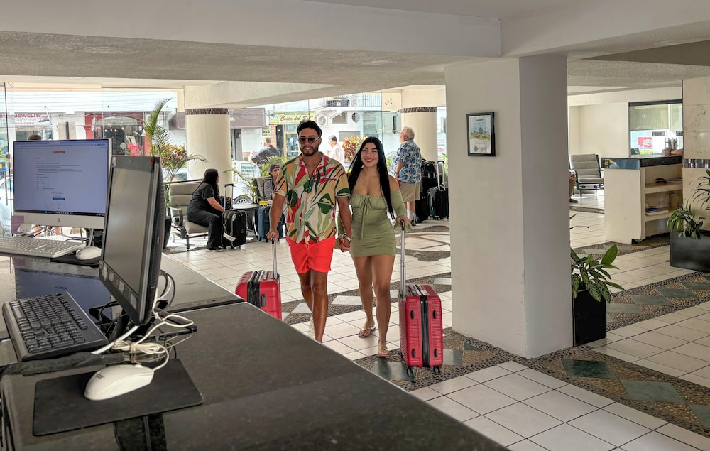 Hotel Delfin PV 31/50