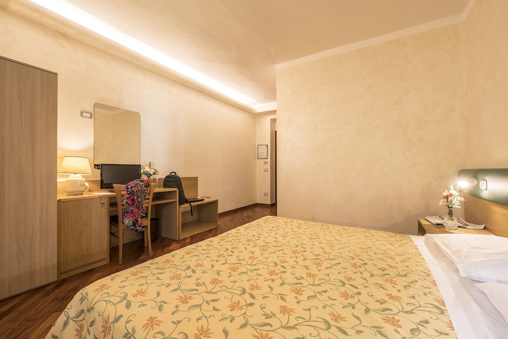 Vega Hotel Perugia 41/70
